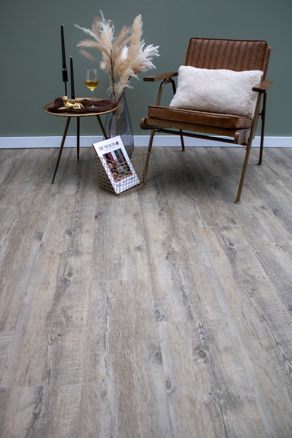 EKO-Floors Raw Pine Olympus - Duurzame PVC vloer verkrijgbaar bij XL Woonwinkel, geschikt voor commercieel en huishoudelijk gebruik in alle ruimtes.