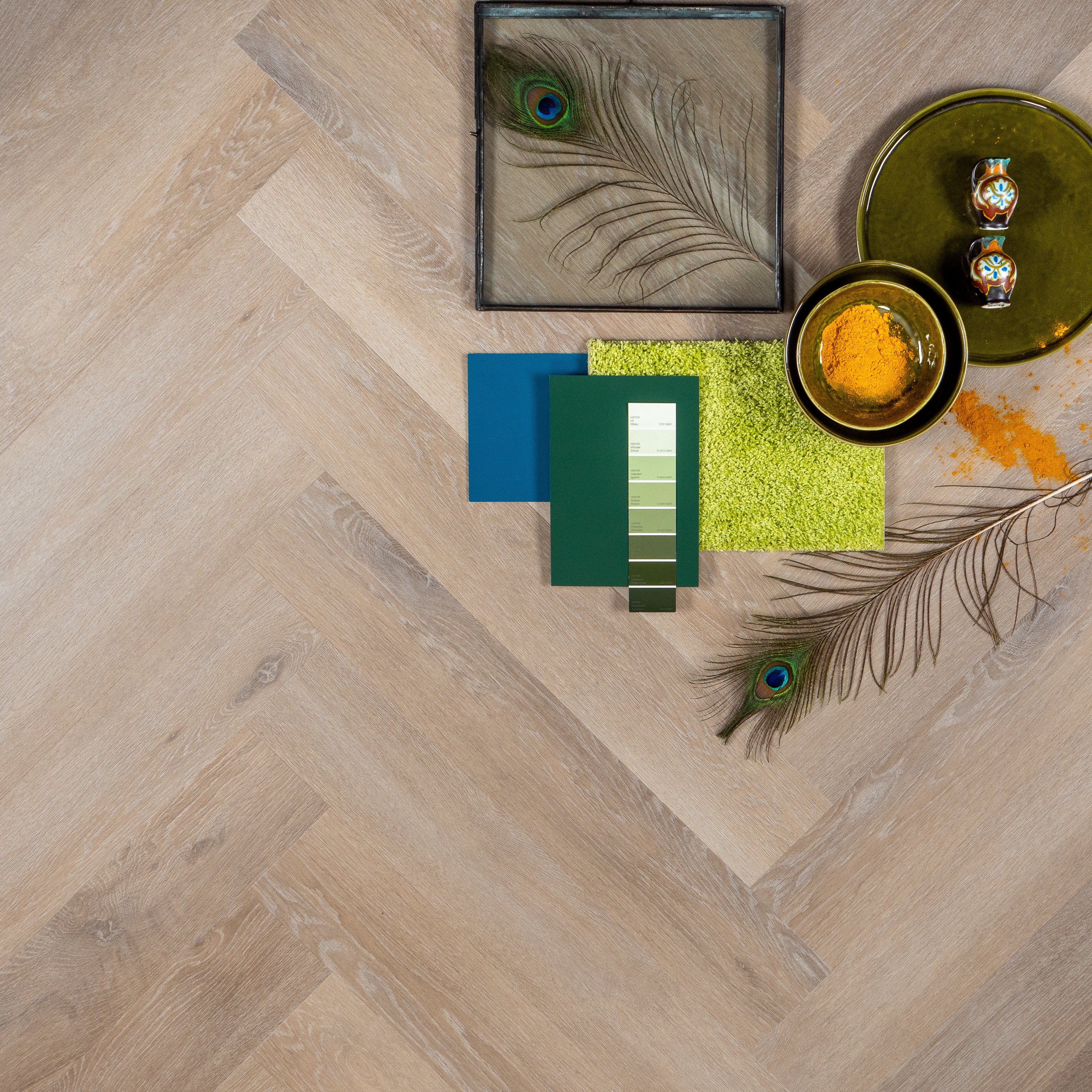 Otium Ava Herringbone – Stijlvolle visgraat SPC vloer verkrijgbaar bij XL Woonwinkel, 100% waterbestendig, geschikt voor vloerverwarming en voorzien van een geïntegreerde ondervloer.
