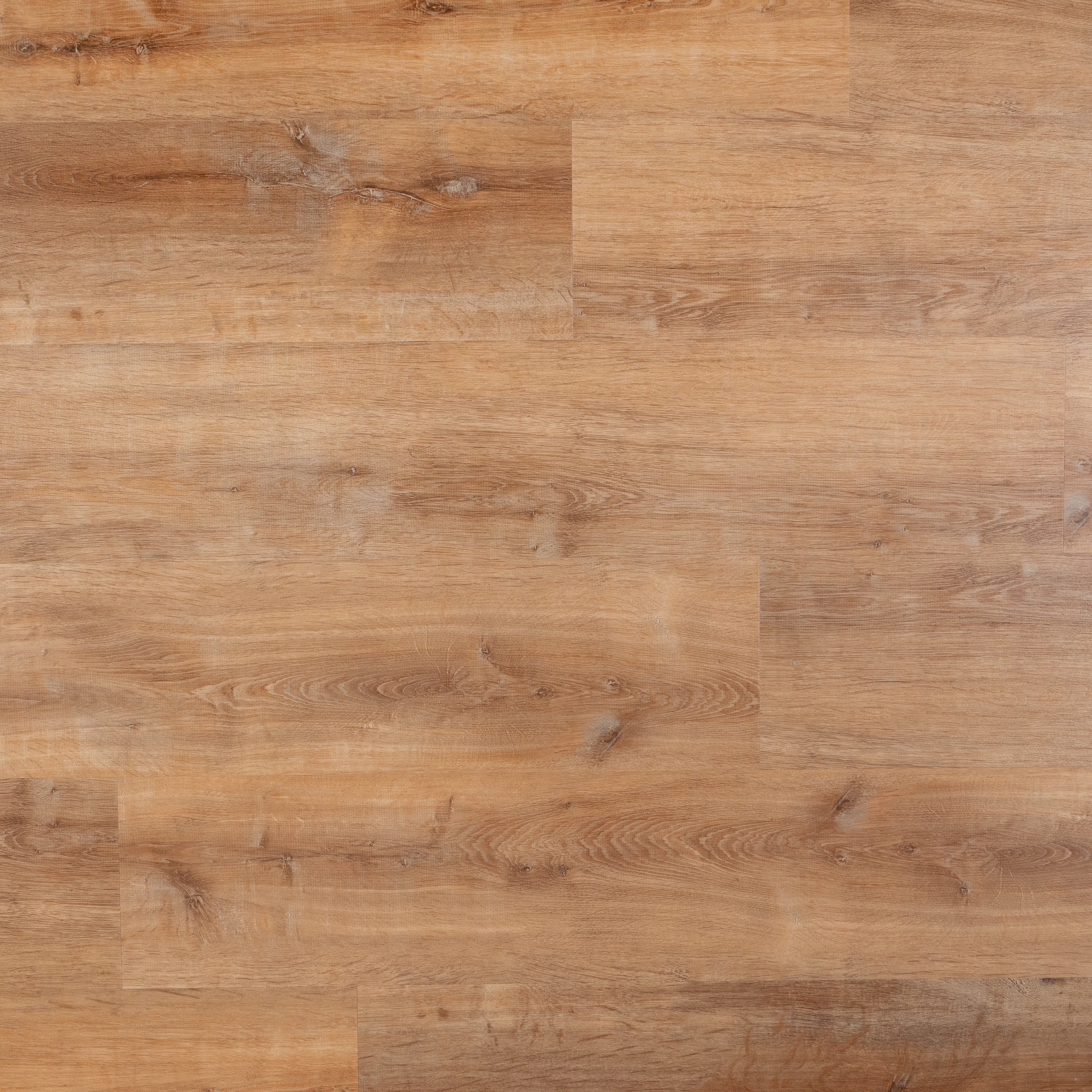 Otium Poppy – Stijlvolle stroken SPC vloer verkrijgbaar bij XL Woonwinkel, 100% waterbestendig, geschikt voor vloerverwarming en voorzien van een geïntegreerde ondervloer.