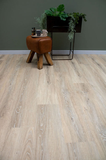 EKO-Floors Andes - Duurzame PVC vloer verkrijgbaar bij XL Woonwinkel, ideaal voor commercieel en huishoudelijk gebruik in alle ruimtes.