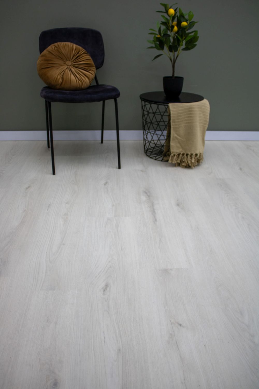 EKO-Floors Himalaya - Duurzame en waterdichte PVC vloer verkrijgbaar bij XL Woonwinkel, geschikt voor commercieel en huishoudelijk gebruik in alle ruimtes.