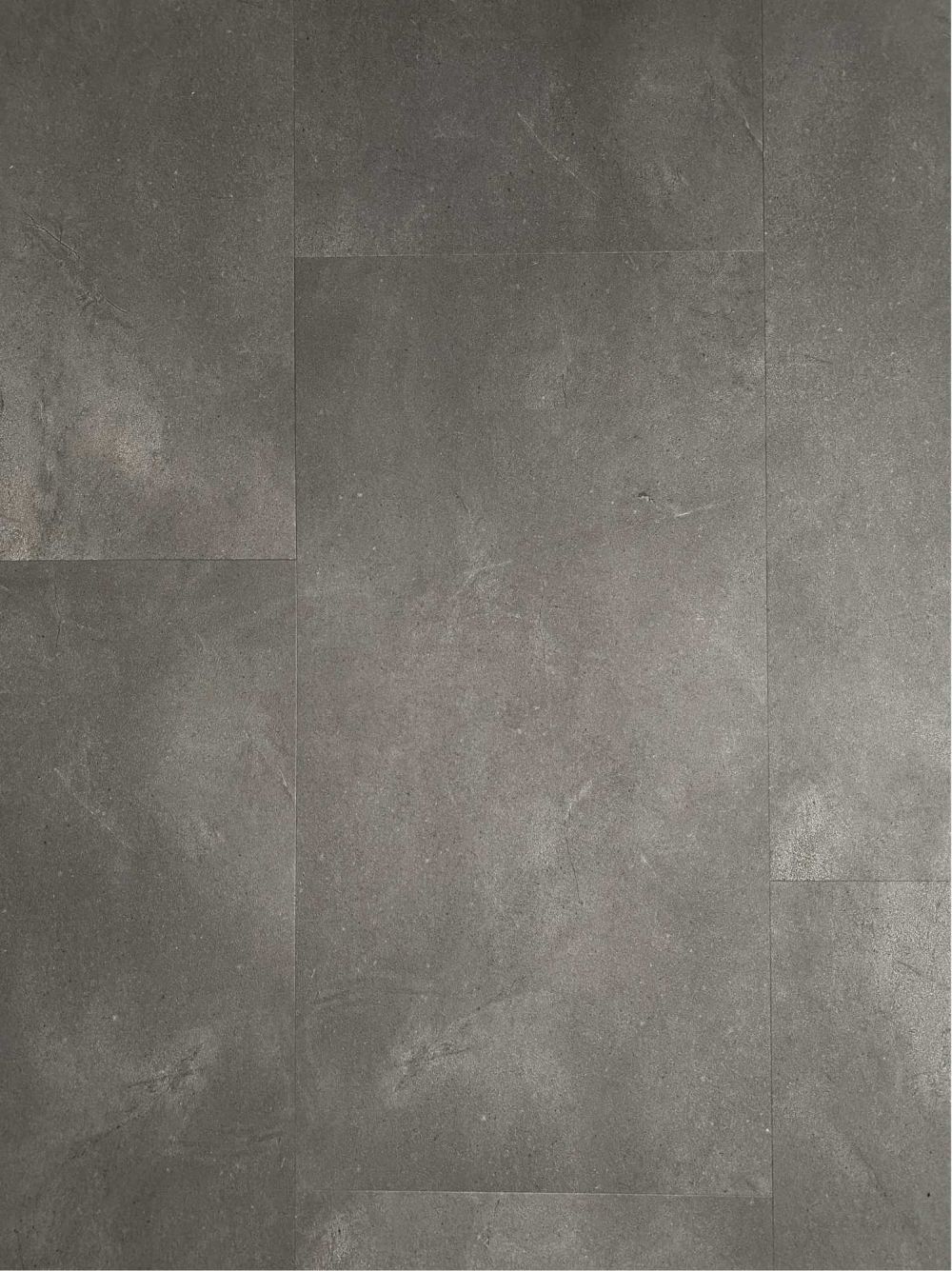Graniet Tile Collection PVC Vloer met stijlvolle uitstraling, duurzaam en eenvoudig te installeren, verkrijgbaar bij XL Woonwinkel.
