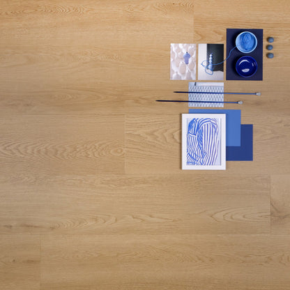 De Otium at Home OTIUM NXT collectie staat voor de nieuwste generatie PVC vloeren. Dankzij de ultra matte afwerking, natuurgetrouwe hout- en steenstructuren en sterke slijtlaag combineren deze vloeren een luxe uitstraling met optimaal gebruiksgemak. Verkrijgbaar in plank, visgraat en tegel, in zowel Dryback als Rigid uitvoering, en volledig geschikt voor vloerverwarming en intensief dagelijks gebruik.
