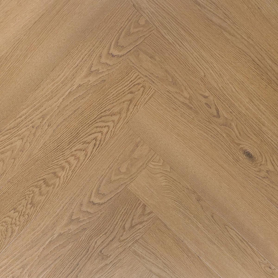De Otium at Home OTIUM NXT collectie staat voor de nieuwste generatie PVC vloeren. Dankzij de ultra matte afwerking, natuurgetrouwe hout- en steenstructuren en sterke slijtlaag combineren deze vloeren een luxe uitstraling met optimaal gebruiksgemak. Verkrijgbaar in plank, visgraat en tegel, in zowel Dryback als Rigid uitvoering, en volledig geschikt voor vloerverwarming en intensief dagelijks gebruik.