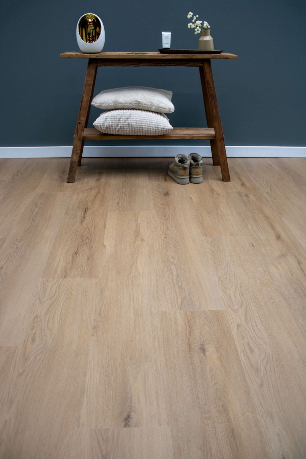 XL-Floors Living Collection Kreta - Duurzame, waterdichte PVC click vloer verkrijgbaar bij XL Woonwinkel, ideaal voor elke ruimte, met slijtvaste laag en brandveiligheidsclassificatie.